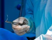 Szwy chirurgiczne z triklosanem zmniejszają ryzyko...